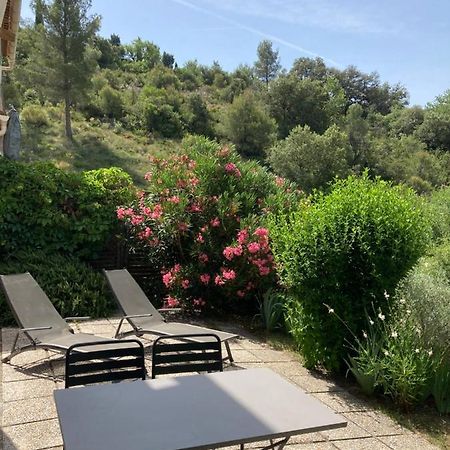 T2 Classe 2* Calme Au Coeur Du Village Provencale Gréoux-les-Bains Exteriör bild