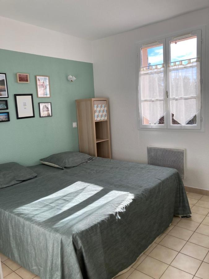 T2 Classe 2* Calme Au Coeur Du Village Provencale Gréoux-les-Bains Exteriör bild