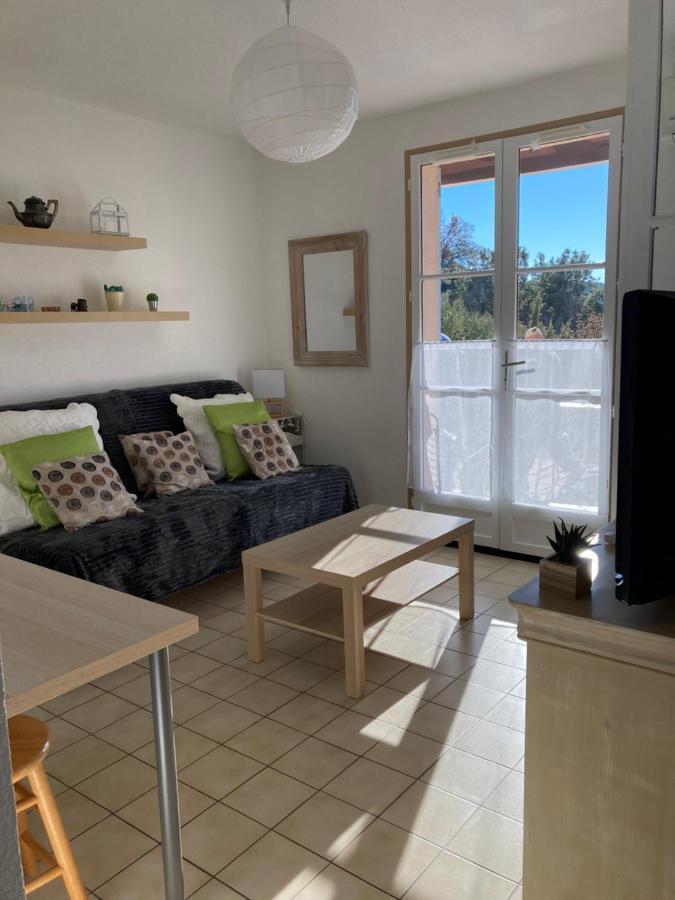 T2 Classe 2* Calme Au Coeur Du Village Provencale Gréoux-les-Bains Exteriör bild